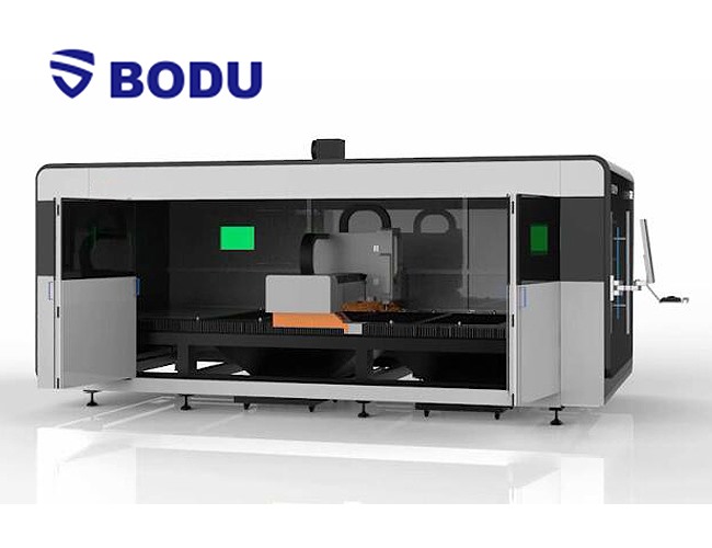 大包围交换平台板管一体光纤激光切割机
